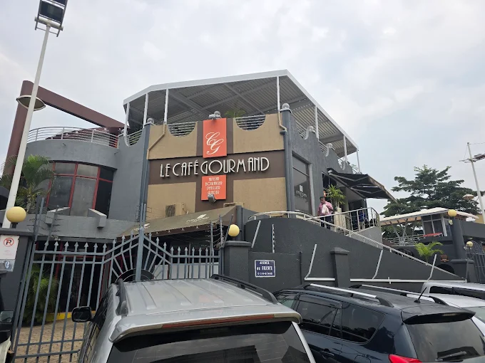 Front view of Caffe Gourmand on Avenue de France in Bujumbura
